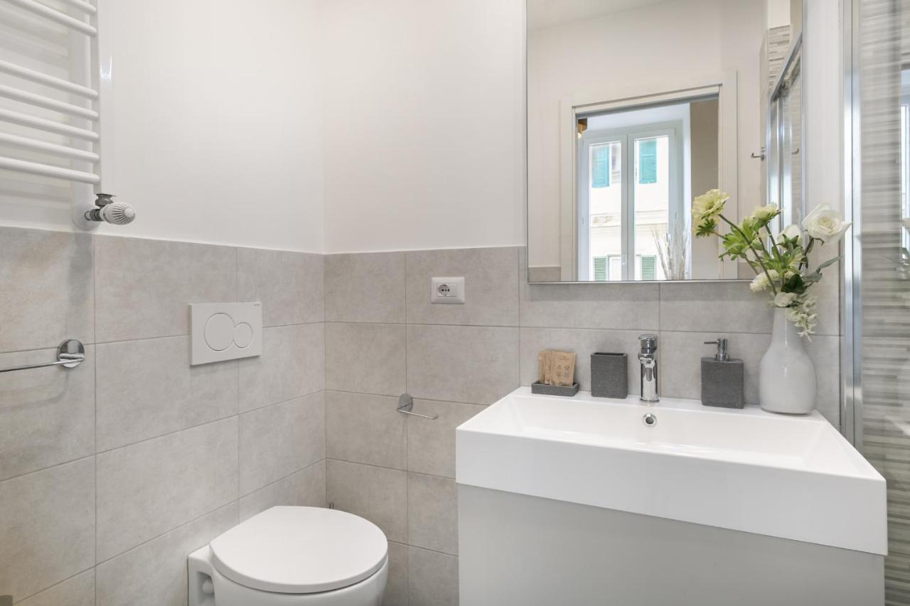 White Ostilia Guesthouse ローマ エクステリア 写真