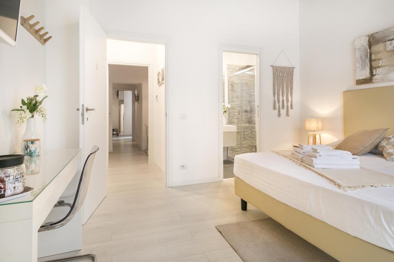 White Ostilia Guesthouse ローマ エクステリア 写真