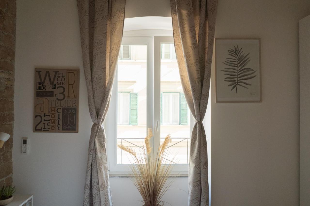 White Ostilia Guesthouse ローマ エクステリア 写真